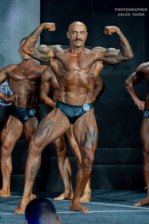 CLASSIC  PHYSIQUE новички